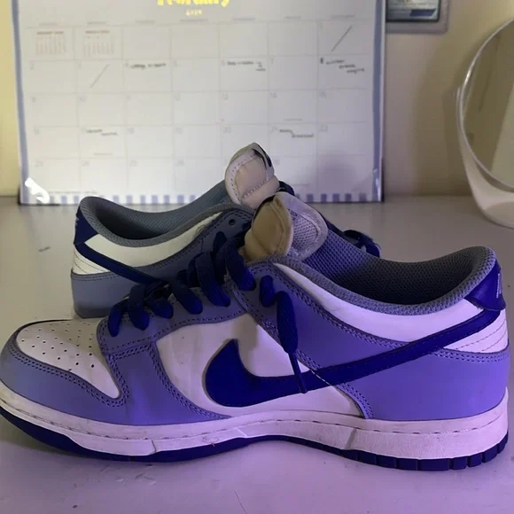 dunk low GS ‘blueberry’ size 7Y - Picture 2 of 5